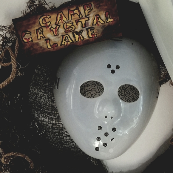 "18" Friday The 13th Themed Wreath - Picture 3 of 4